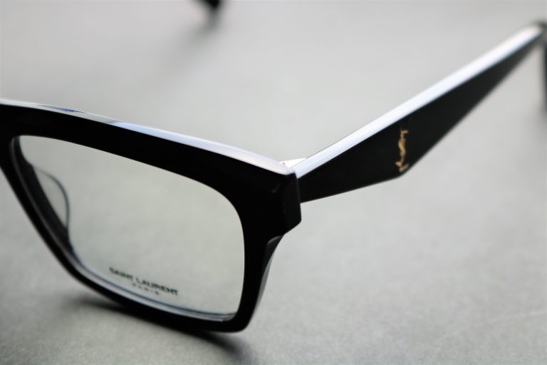 【極美品】Yves Saint Laurent リムレスサングラス　カサンドラ 極美品】Yves Saint Laurent リムレスサングラス カサンドラ