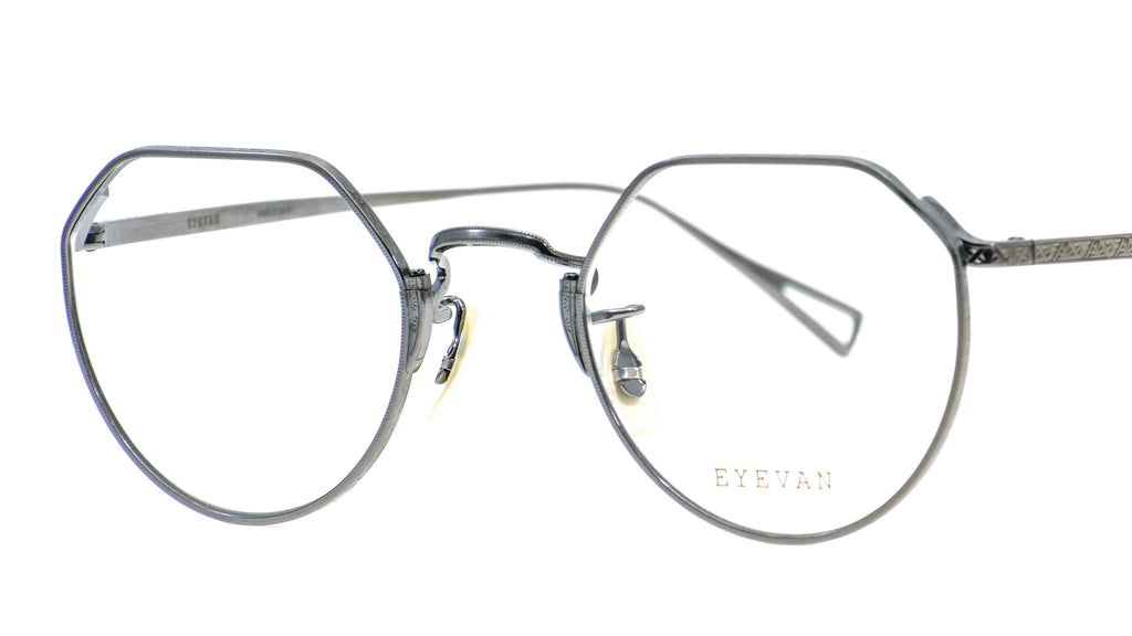 EYEVANJOHNB45P1111564801_1024x  