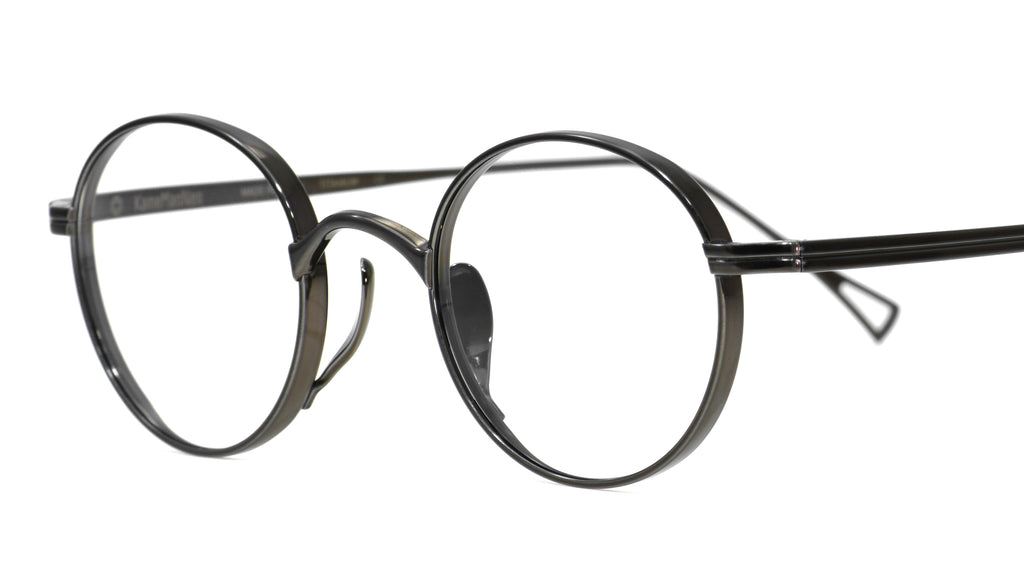 カメン様確認用 カメン様確認用 視線や表情までくっきり見たい”に応える。 安心の日本