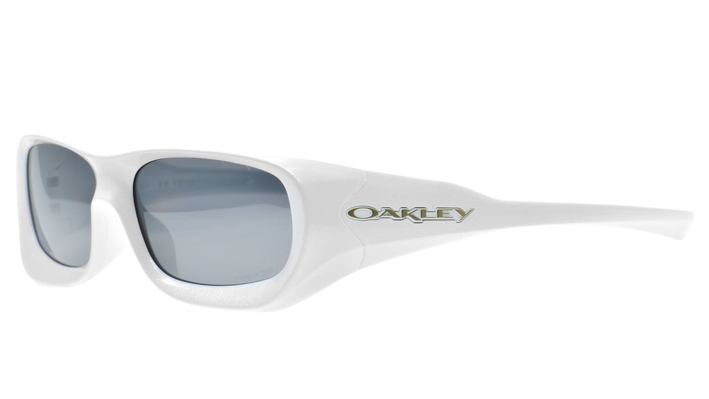 De Soto Pearl White Prizm Black OO9494 02 – 岡山眼鏡店