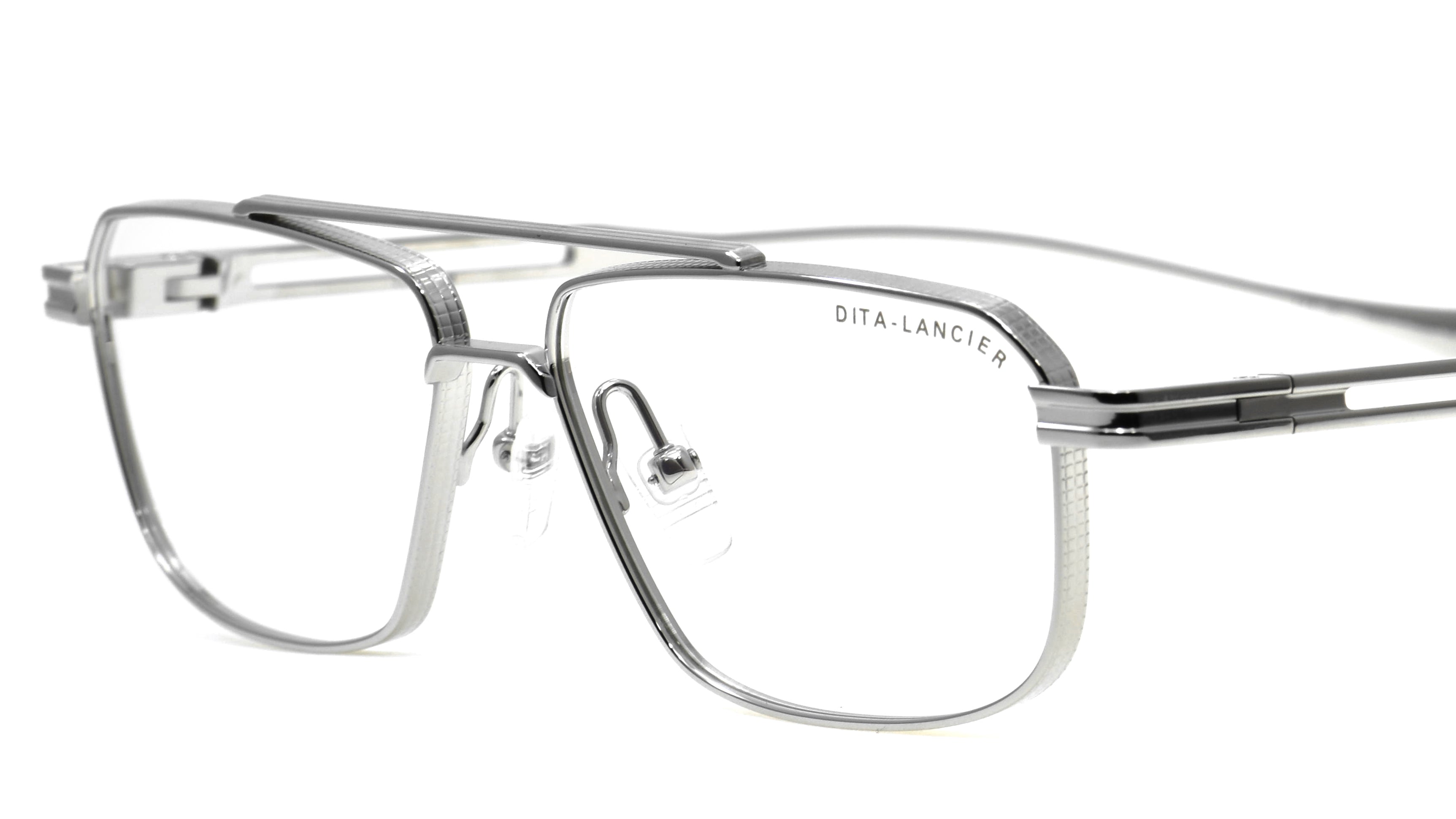 LSA 135 Shiny Silver Clear DLX135 A 04 – 岡山眼鏡店